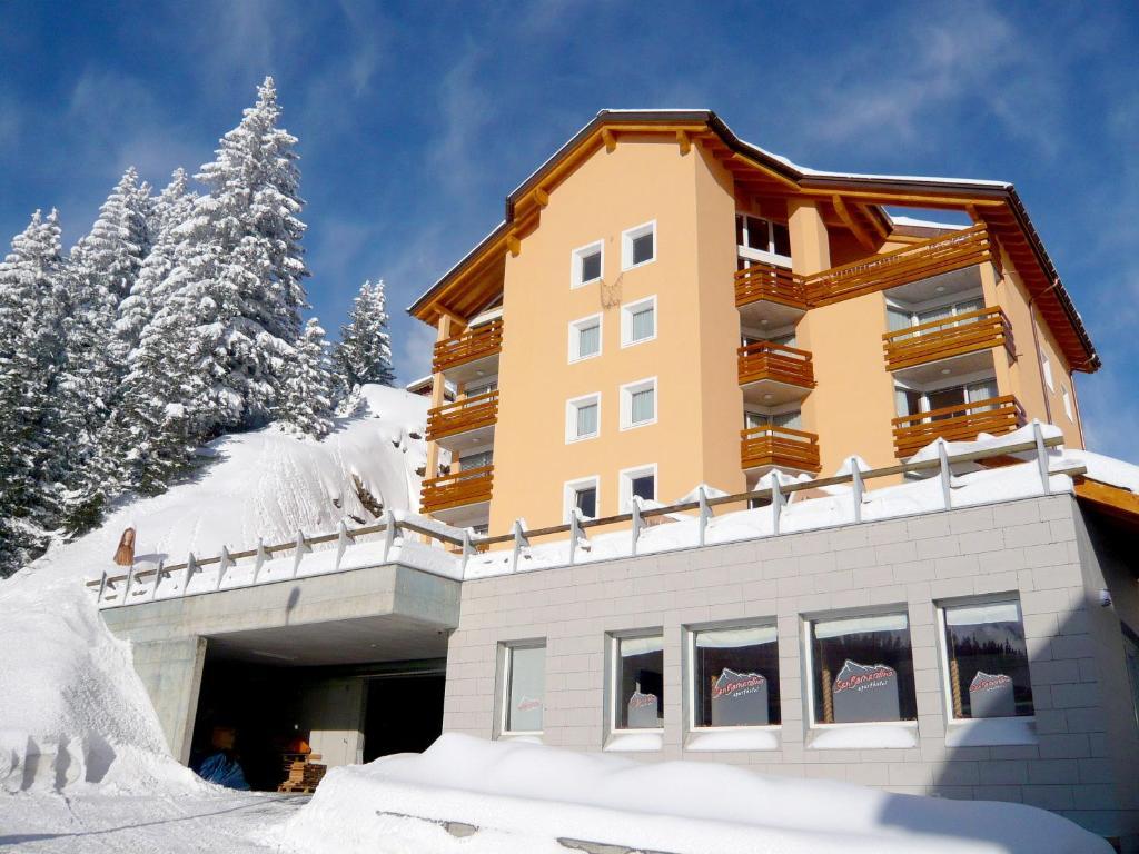 Hotel-Aparthotel San Bernardino Eksteriør billede